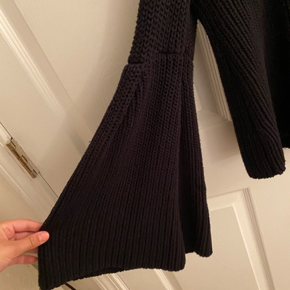 Sweater - Picture 3 of 5